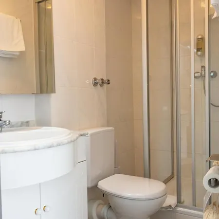 Hotel Hotel-cocco-bello In Der Foret 3*