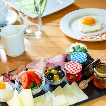 Hotell Hotel-cocco-bello In Der Foret 3*