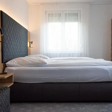 Cocco-bello Smart Check-in 酒店 路德维希堡